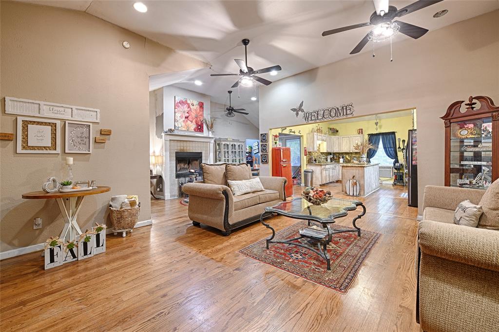 222 S Acres Drive