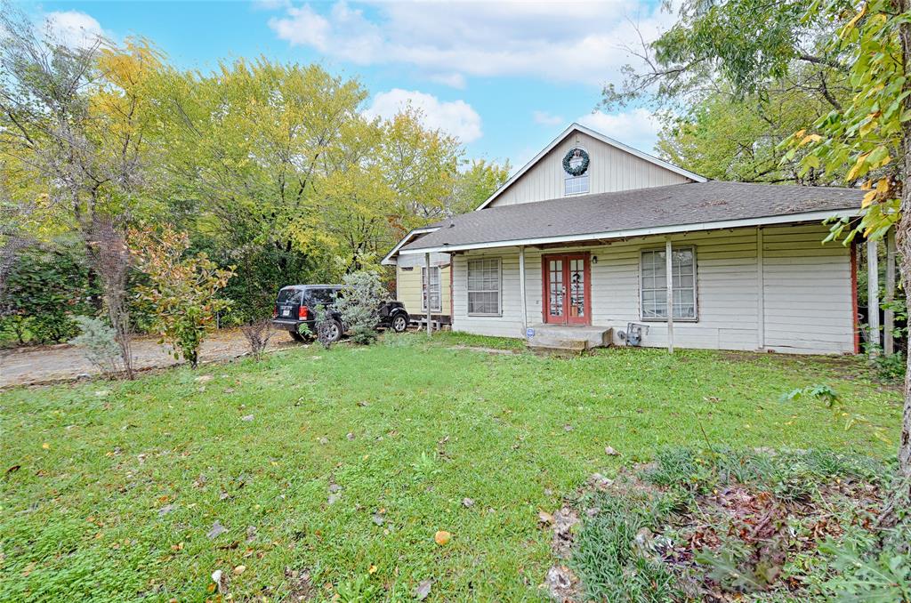 222 S Acres Drive