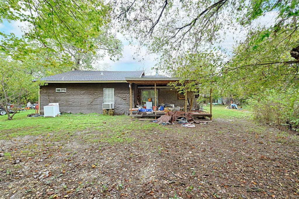 222 S Acres Drive