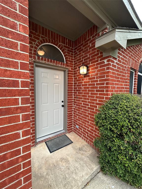 4313 Waterside Court