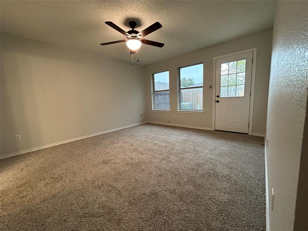 4313 Waterside Court