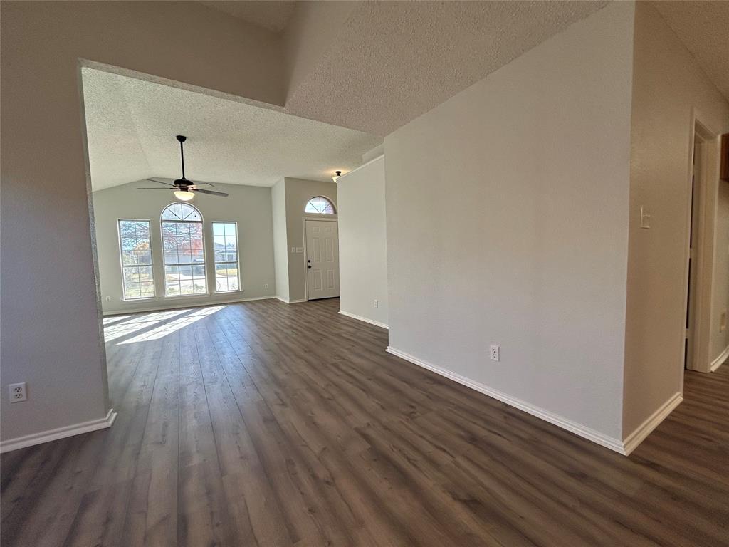 4313 Waterside Court
