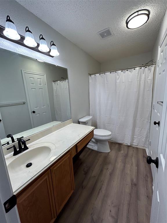 4313 Waterside Court