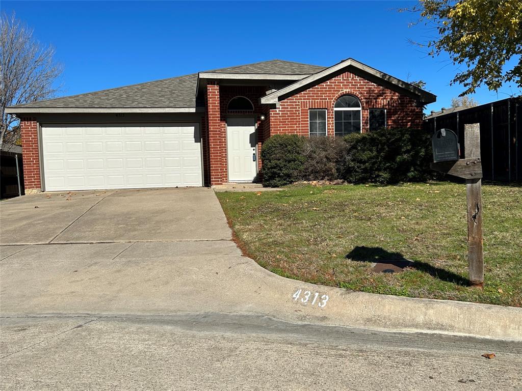 4313 Waterside Court