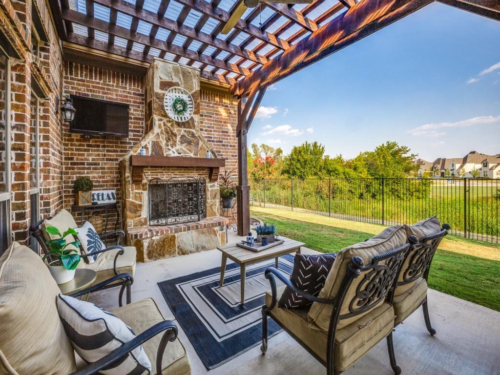 209 Crestbrook Drive