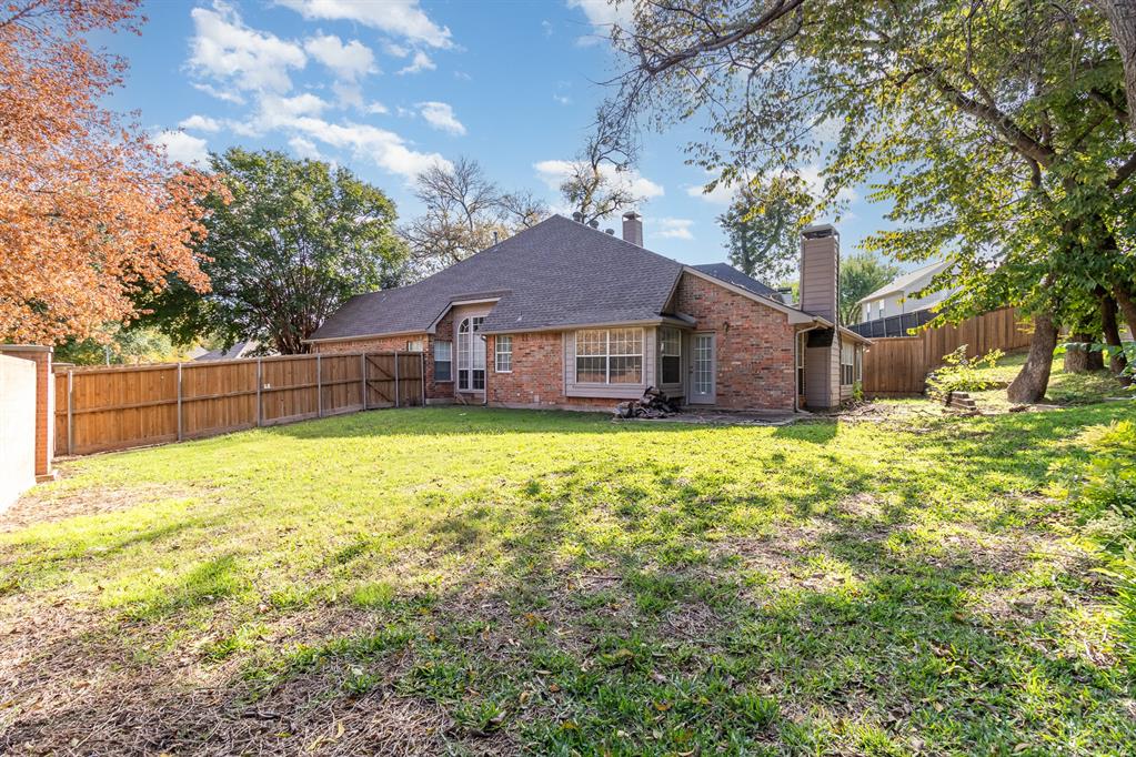2833 Oleander Drive