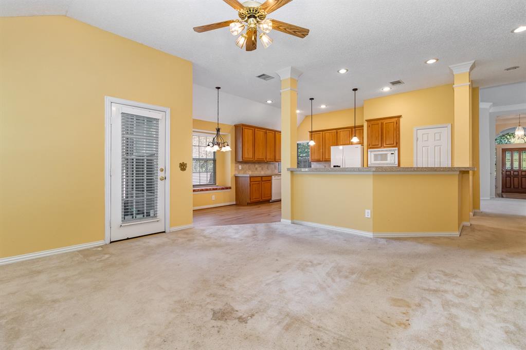 2833 Oleander Drive
