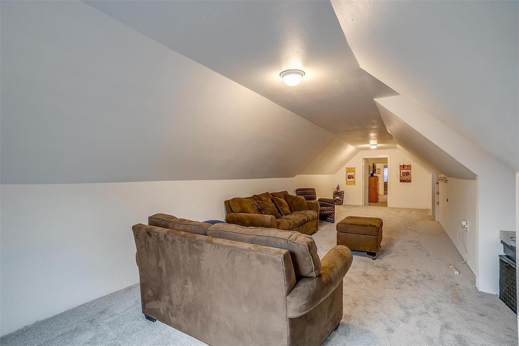 2121 Tarver Road
