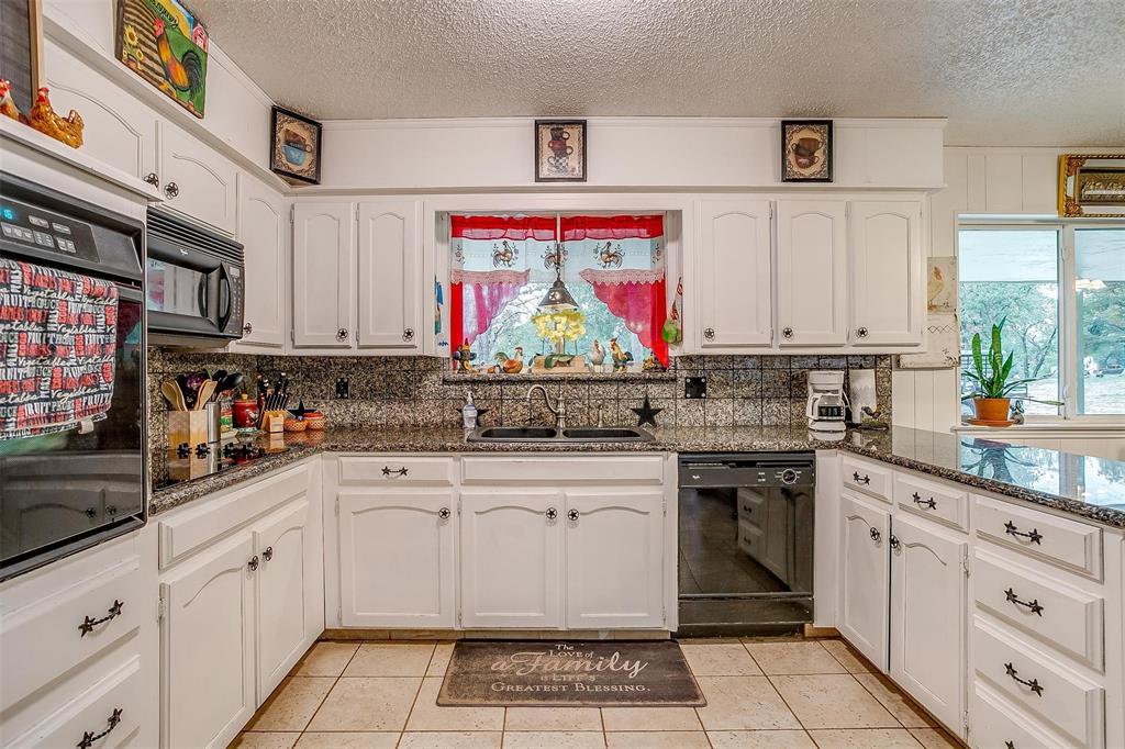 2121 Tarver Road