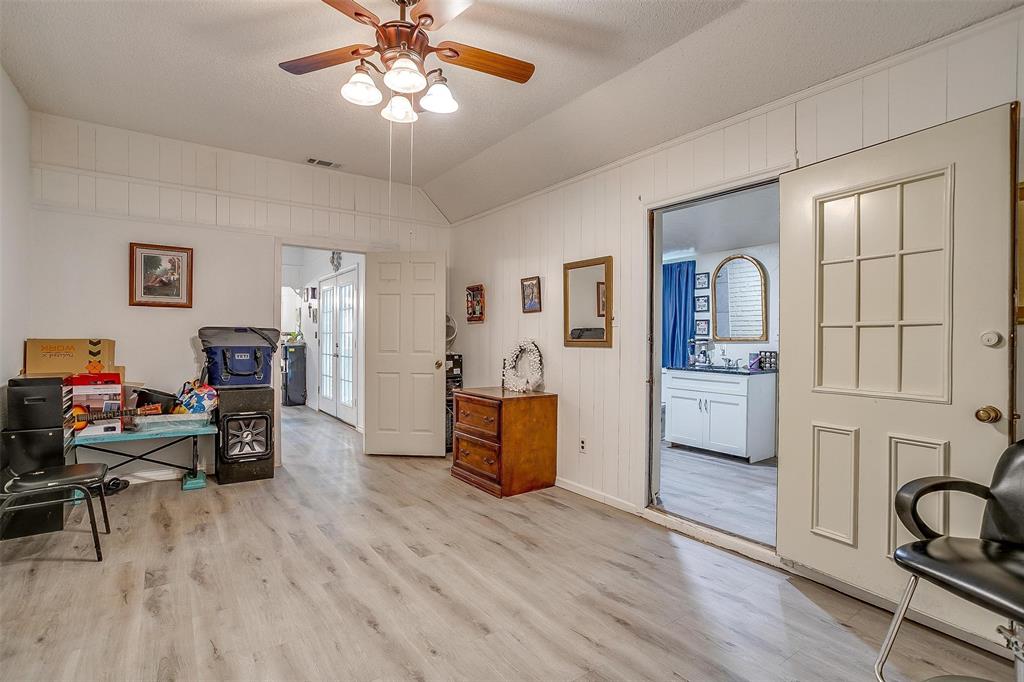 2121 Tarver Road