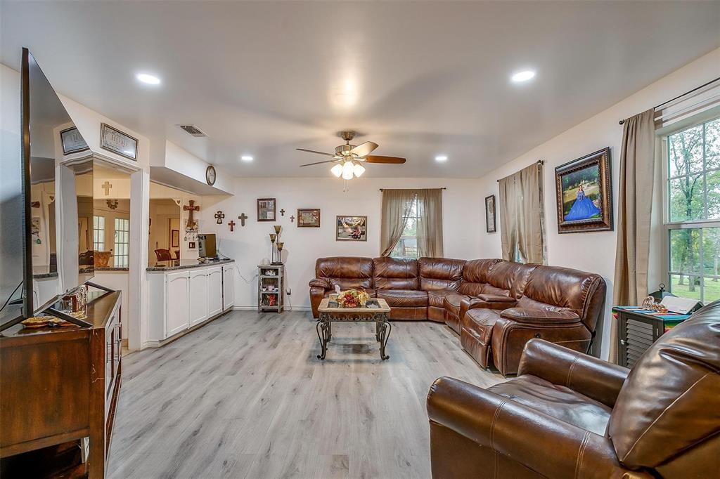 2121 Tarver Road