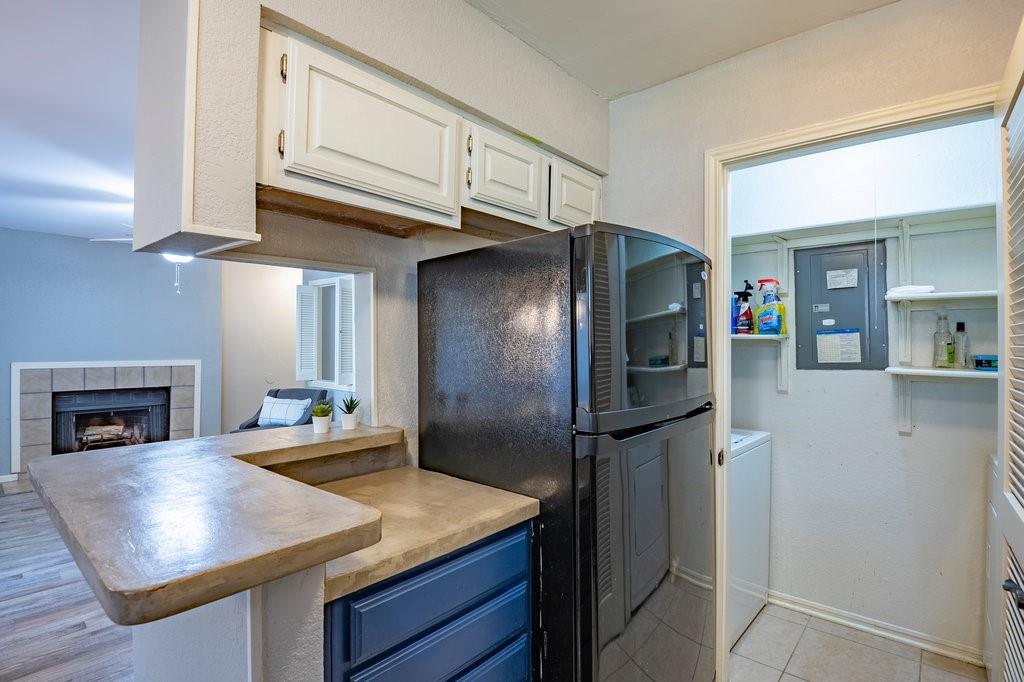 1904 Cloisters Drive, #411