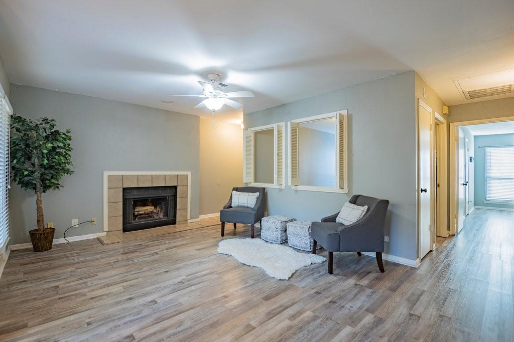 1904 Cloisters Drive, #411