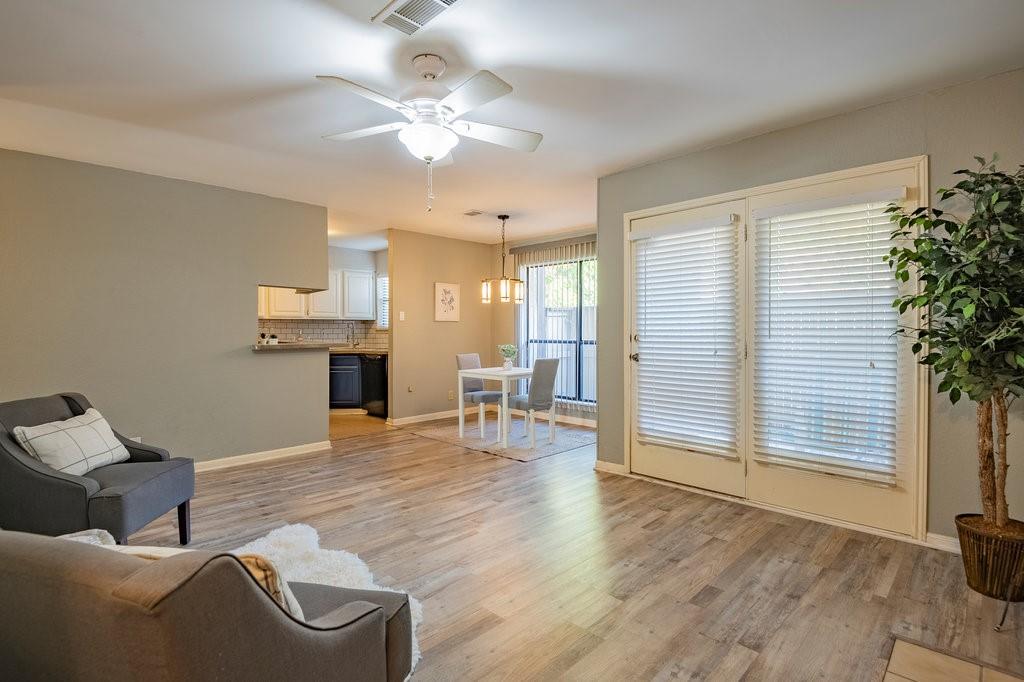1904 Cloisters Drive, #411