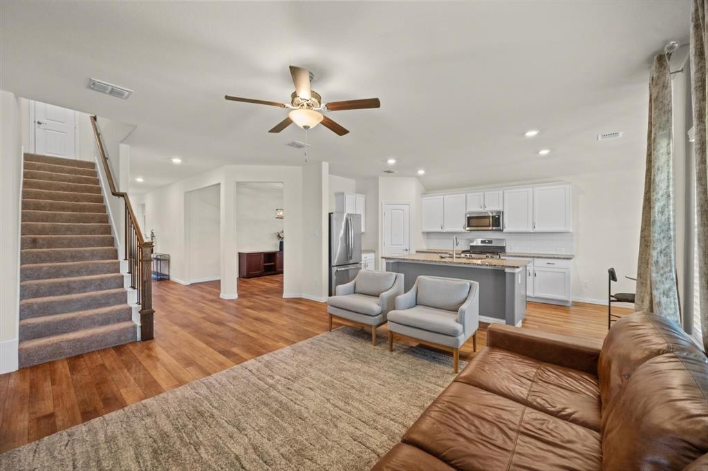 9104 Fall Creek Court