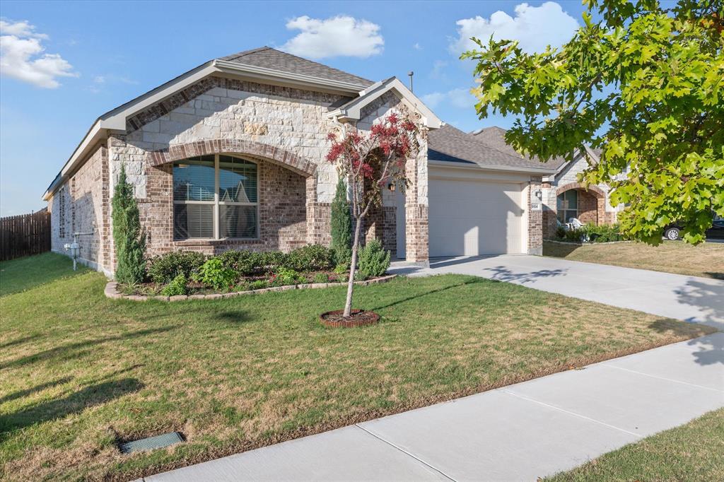 9104 Fall Creek Court
