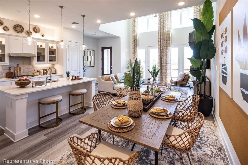 8128 Legacy Oak Drive