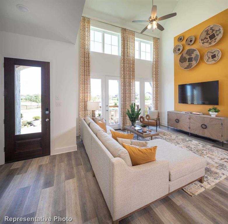 8128 Legacy Oak Drive