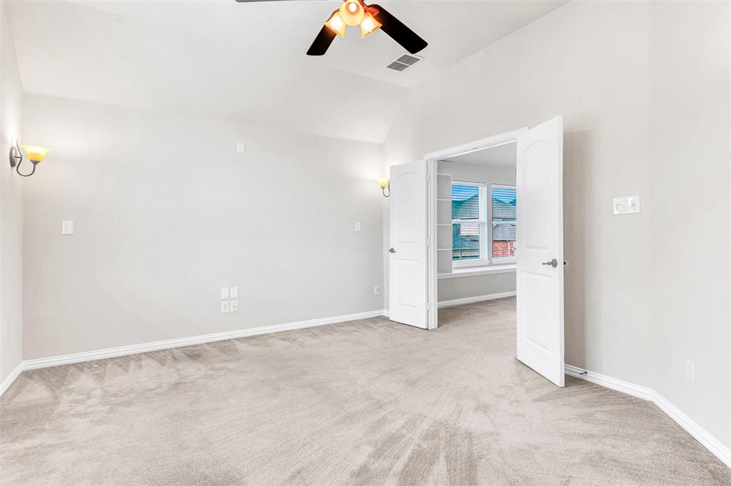 888 Arroyo Lane