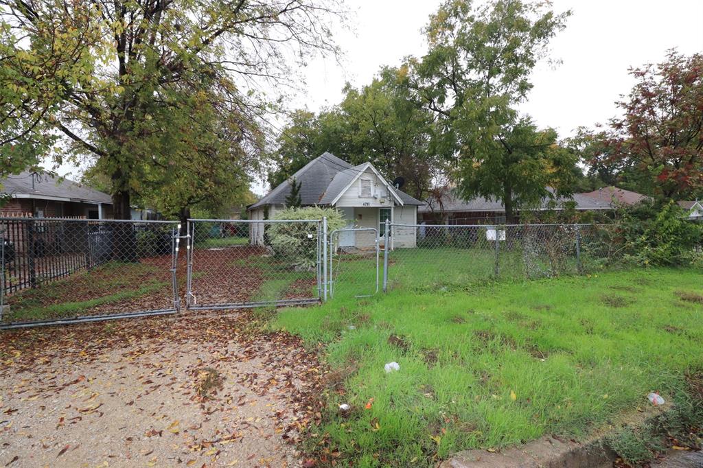 4711 Lake Avenue