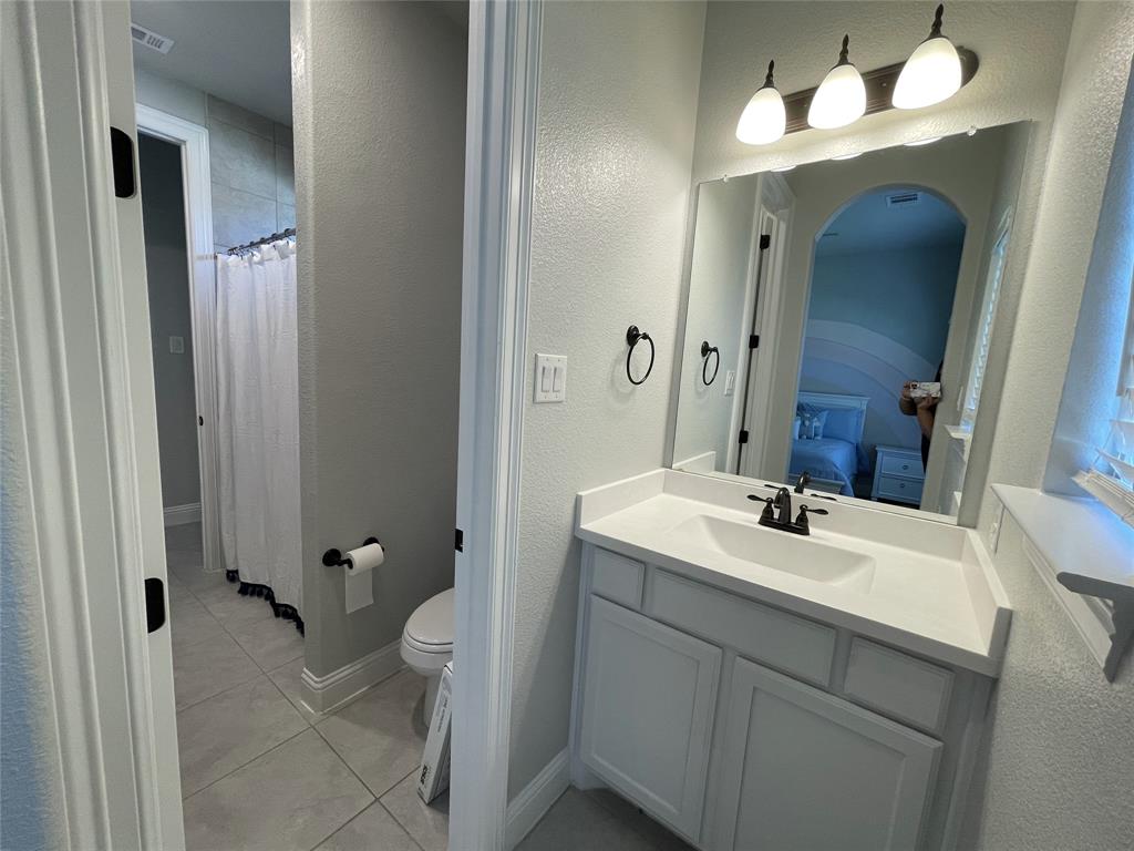 4881 Lockwood Drive