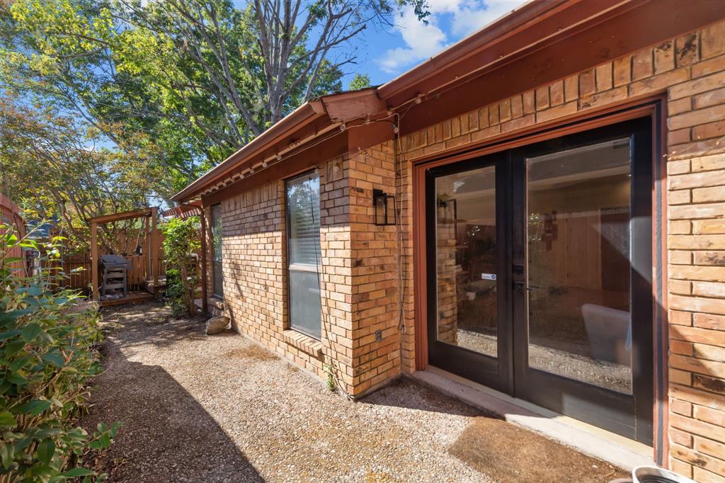 4982 Thunder Road