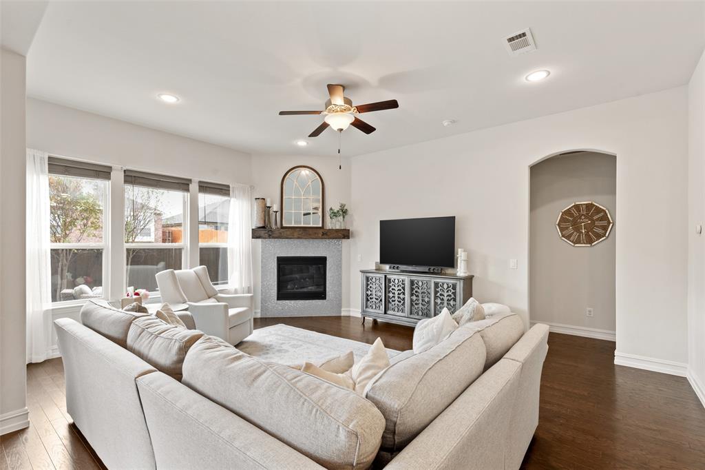 4844 Meadow Falls Drive
