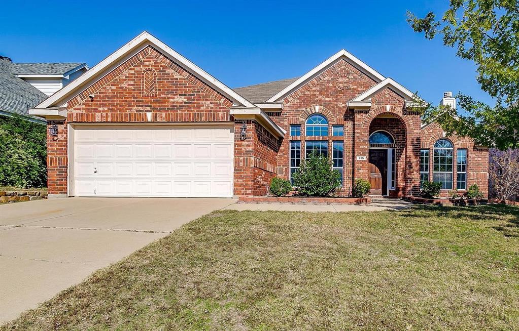 915 Peach Lane