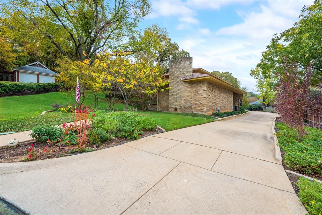 2904 Verona Court
