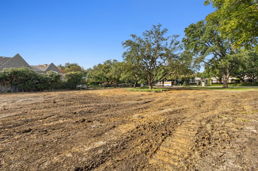 5012 Brookview Drive