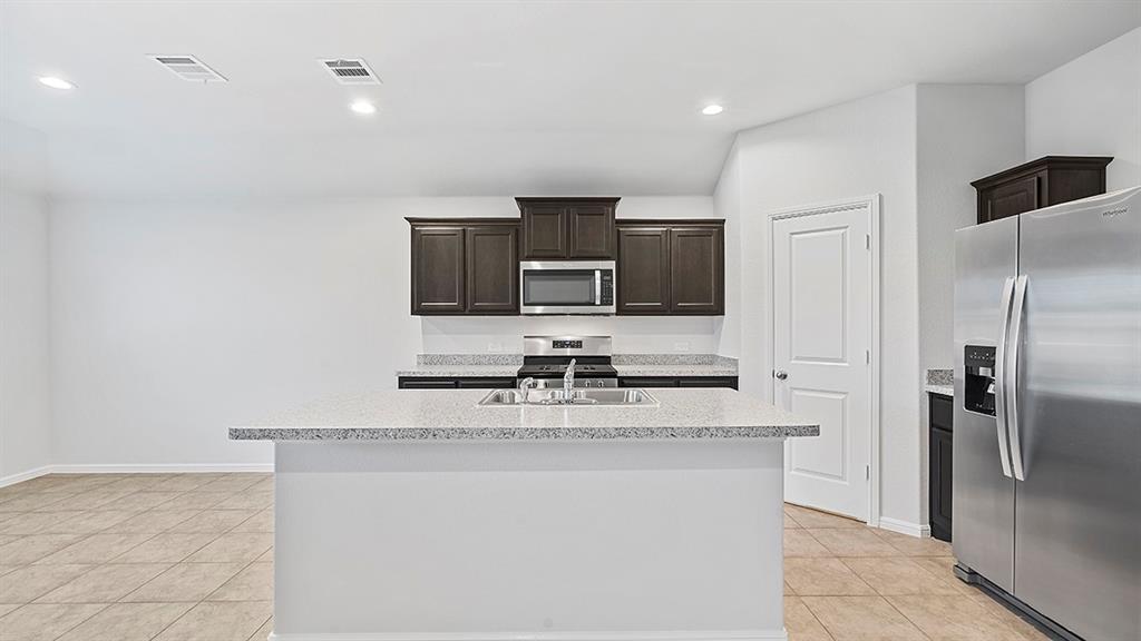 8121 BELTMILL Parkway
