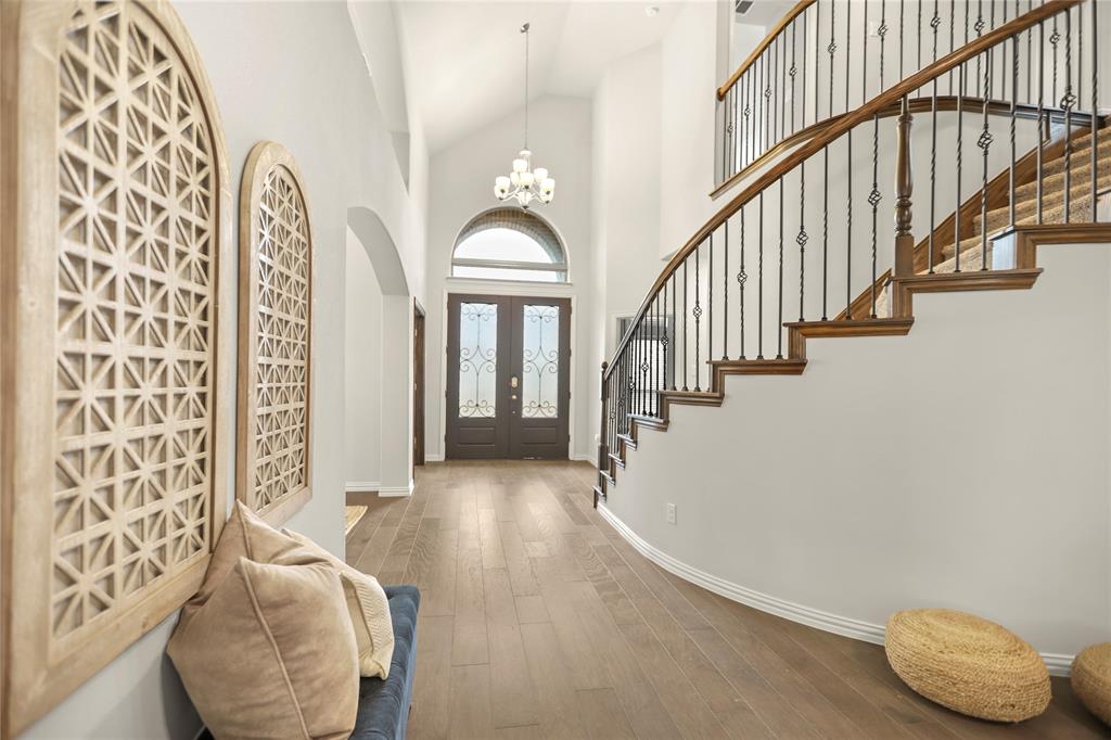 1052 Putnam Drive