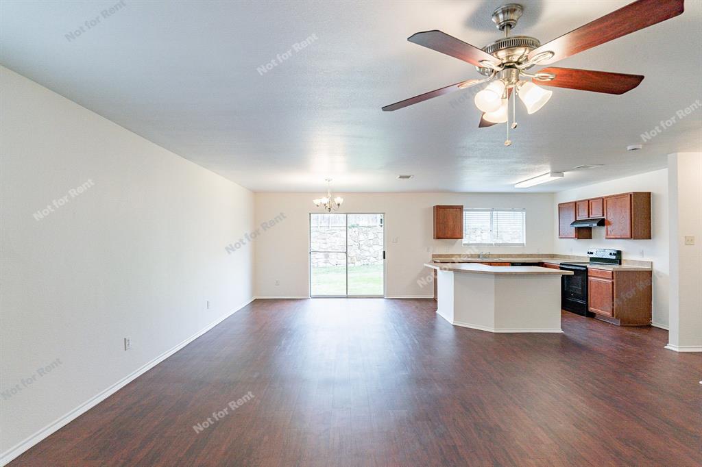 2117 Laughlin Road