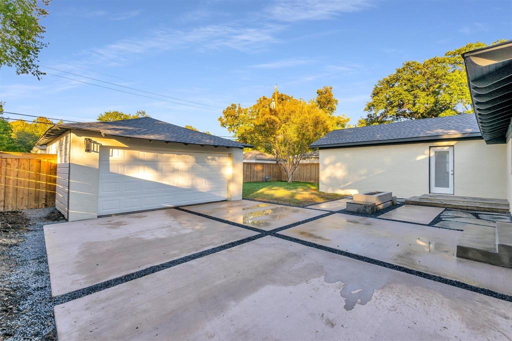 6411 Highgate Lane