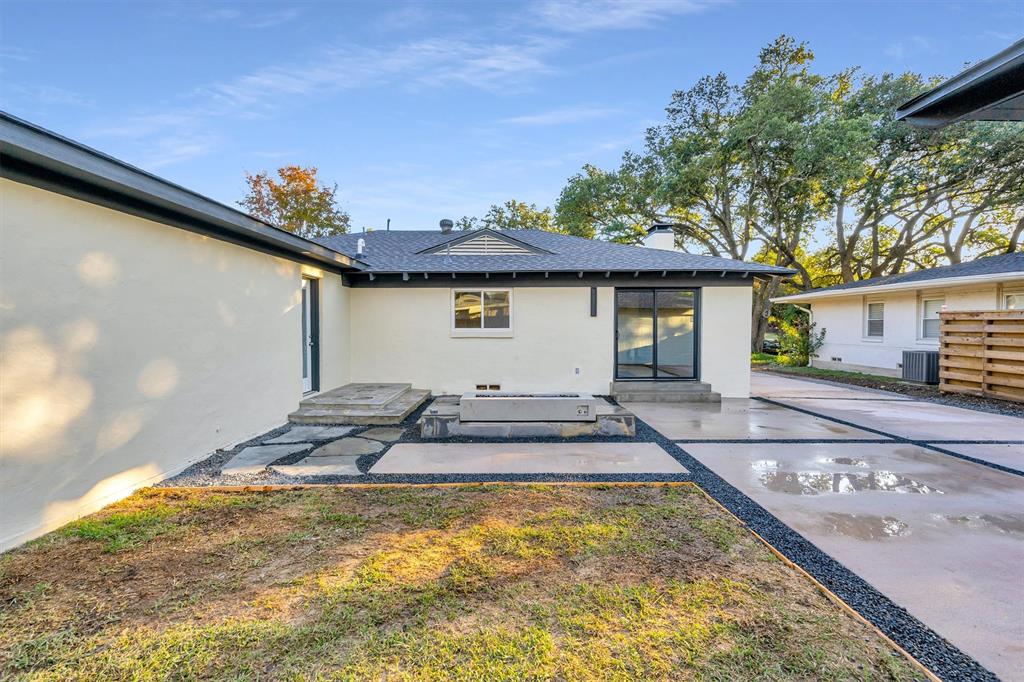6411 Highgate Lane