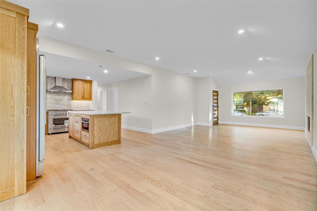 6411 Highgate Lane