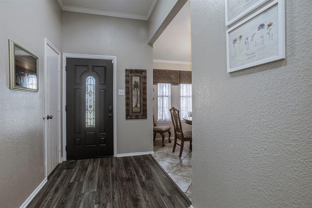 1041 Ridge Top Drive