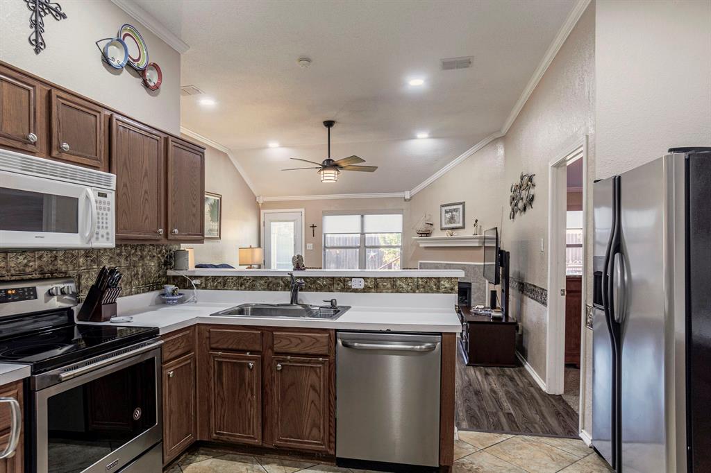 1041 Ridge Top Drive