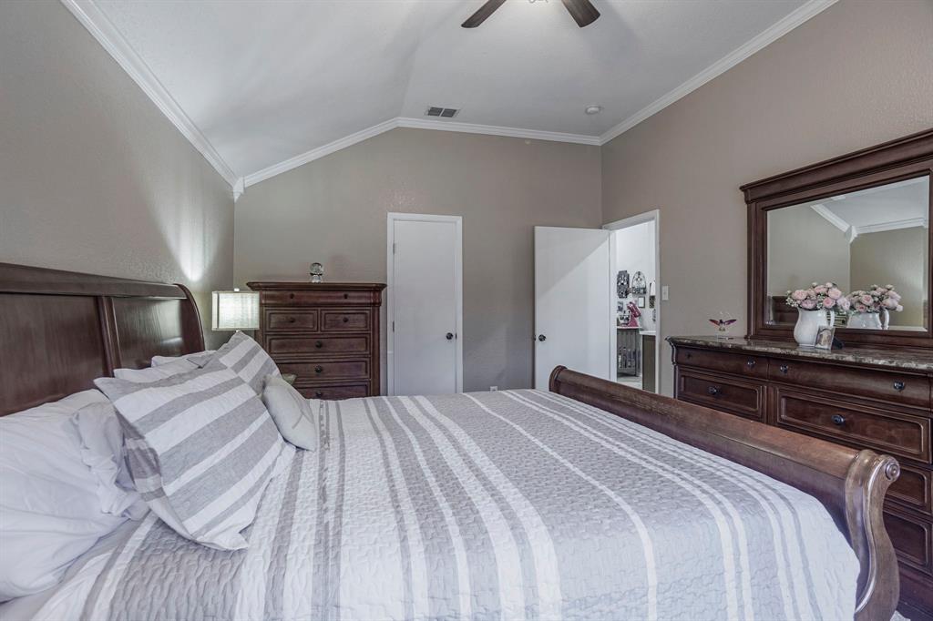1041 Ridge Top Drive