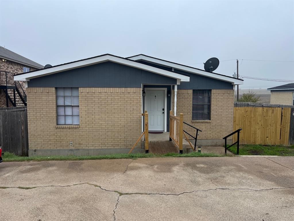 112 Arrowhead Street