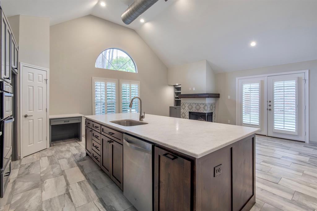 1329 Exeter Drive