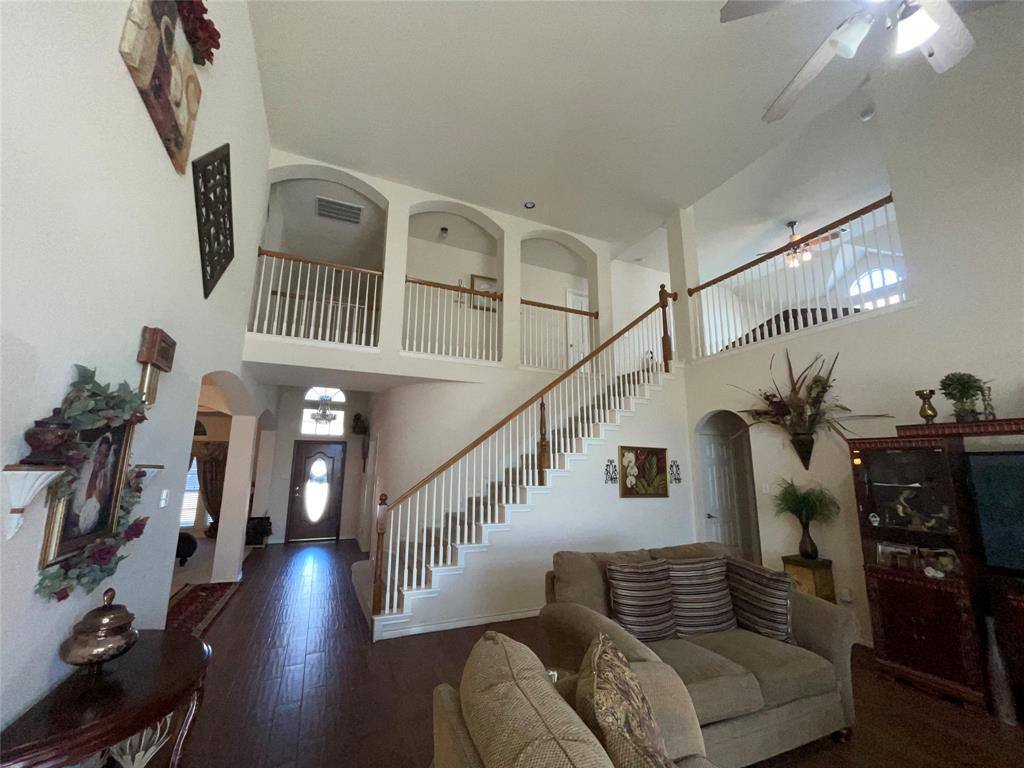 4437 Mallow Oak Drive