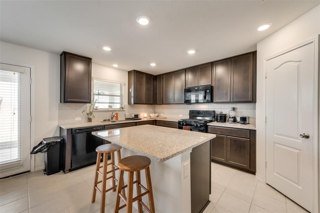 2781 Tobias Lane