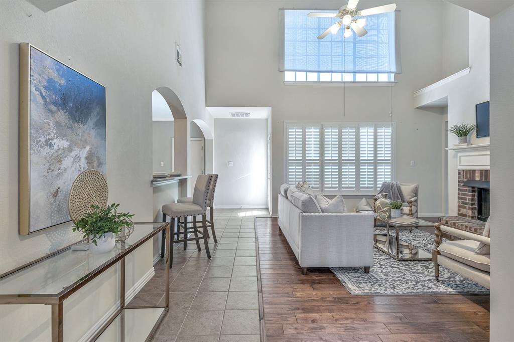 946 Bluffview Drive