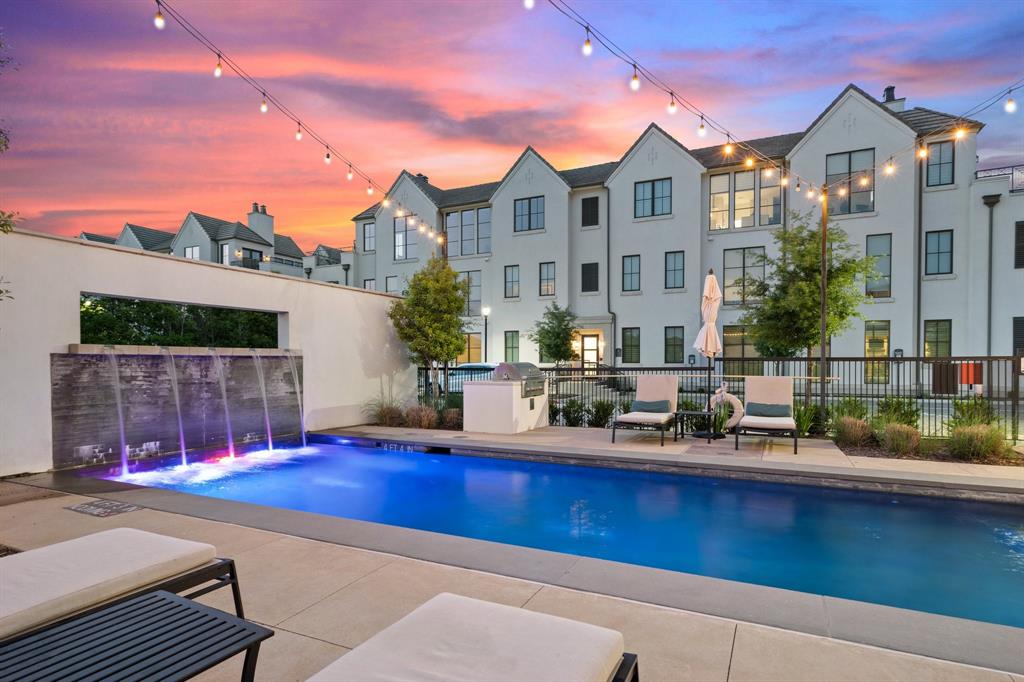 5270 Town And Country Boulevard, #114