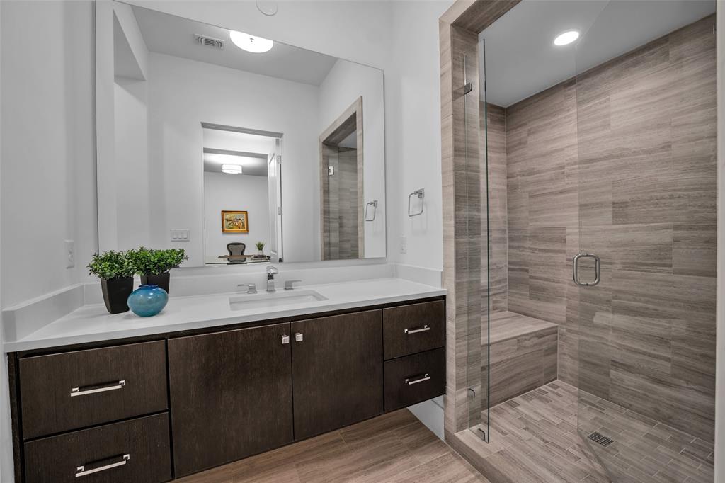 5270 Town And Country Boulevard, #114