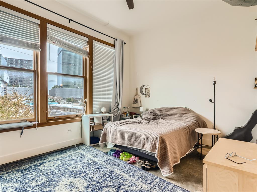 2502 Live Oak Street, #220