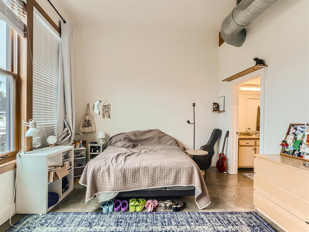 2502 Live Oak Street, #220