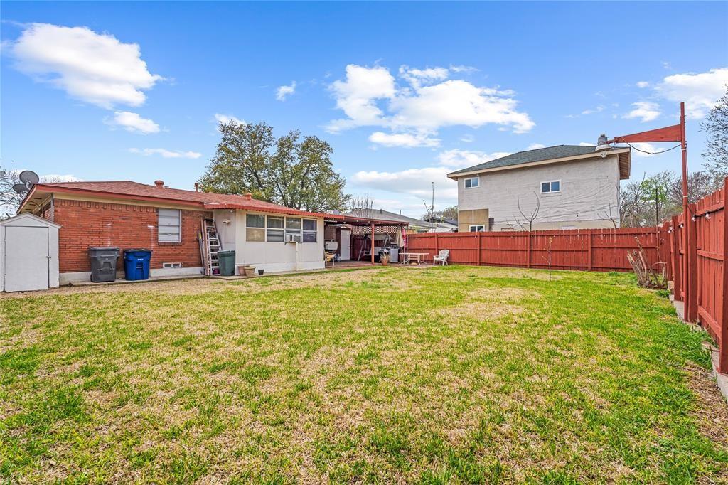 2541 Clearview Circle