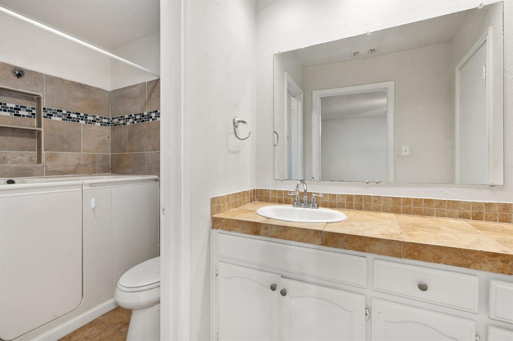 4115 Canal Court